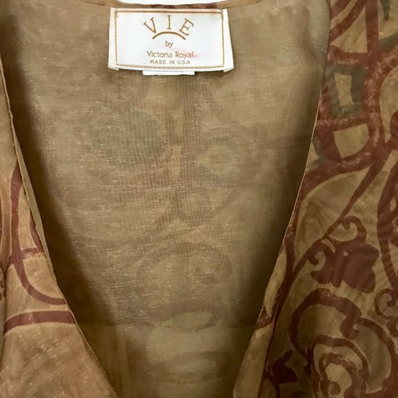 VIE by Victoria Royal Sheer Gold-Brown Tone with Floral Print Long Sleeve Blouse - Picture 3 of 6
